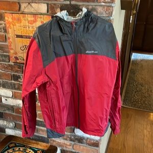Men’s red and black windbreaker in great shape only worn once or twice